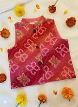 Load image into Gallery viewer, Klingaru Jacket - Pink Bandhej
