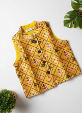 Charger l&#39;image dans la galerie, Klingaru Festive Mustard Patola Jacket
