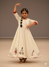 Charger l&#39;image dans la galerie, Klingaru Girl Kurta and Pant Set - Hand Embroidered Kathak dress (PRE-ORDER)
