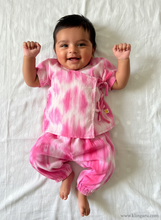 Load image into Gallery viewer, Unisex Newborn Jhabla Set - Pink Shibori  (0-4 Months)
