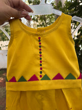 Load image into Gallery viewer, Klingaru Top and Pant Set - Yellow Embroidery Set (PRE ORDER)
