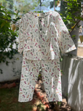 Load image into Gallery viewer, Happiness Newborn Bundle
