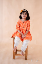 Load image into Gallery viewer, Klingaru Sibling Set - Orange Ikat
