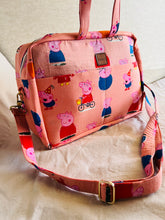 Charger l&#39;image dans la galerie, Klingaru Diaper Bags - Peppa Pig ( PREORDER )
