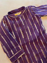 Charger l'image dans la galerie, Purple Threadwork Kurta Set for Boys with Off-White Glaze Cotton Pants | Klingaru
