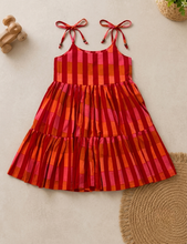 Charger l'image dans la galerie, Red Checks Tiered Cotton Frock for Girls with Tie-Up Shoulder Straps |Klingaru
