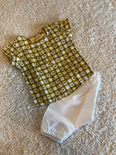 Load image into Gallery viewer, Unisex Newborn Style -  Yellow Checks
