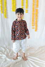 Load image into Gallery viewer, Klingaru Full Sleeves Short Kurta - Navy Patola Glaze Cotton
